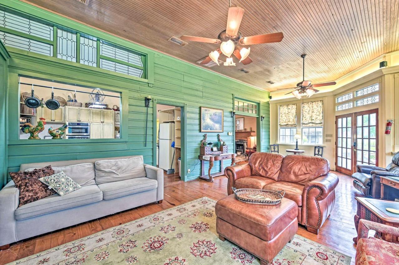 The Lilly House Historic Glen Rose Home With Porch! Exteriér fotografie