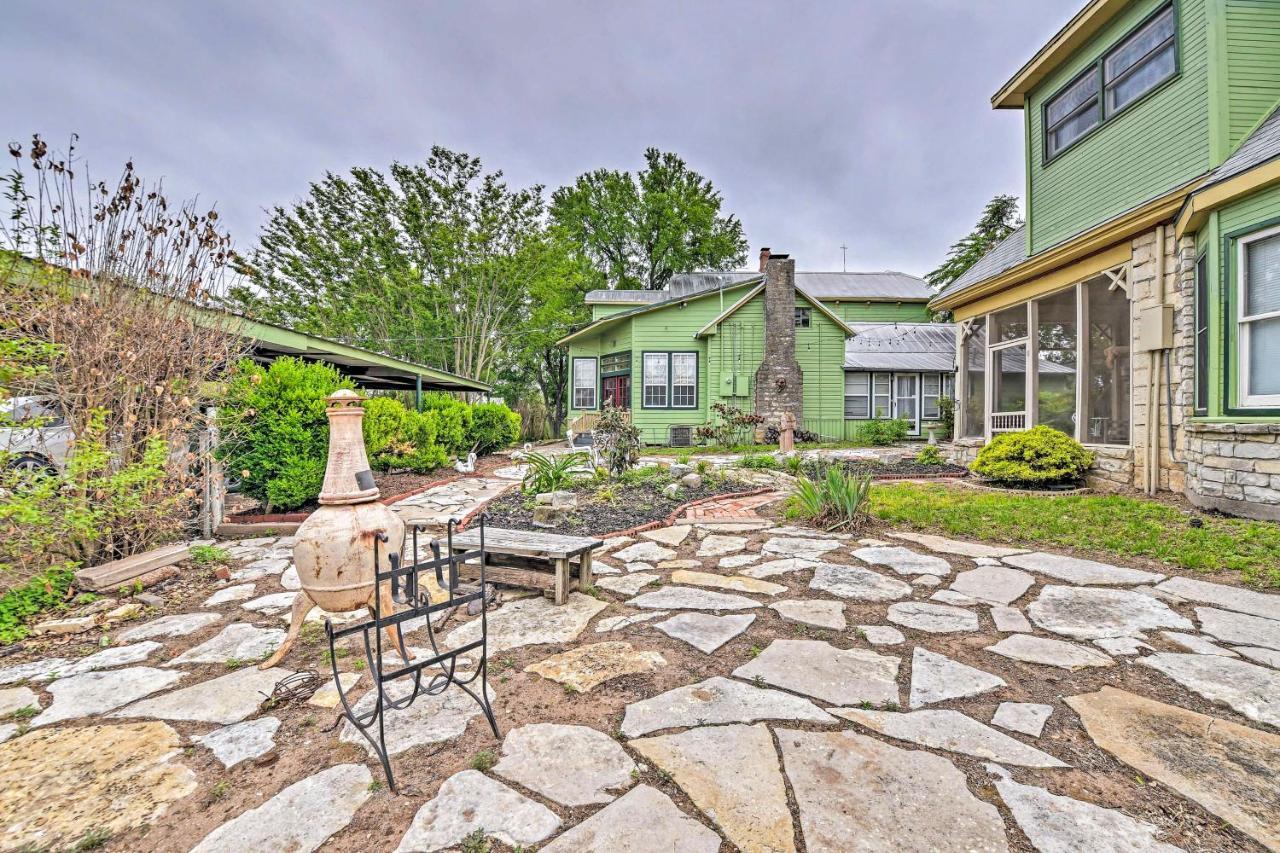 The Lilly House Historic Glen Rose Home With Porch! Exteriér fotografie