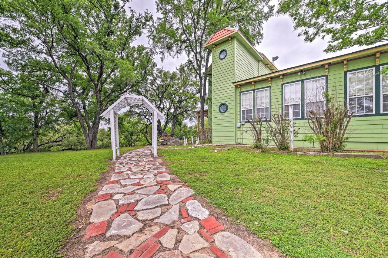 The Lilly House Historic Glen Rose Home With Porch! Exteriér fotografie